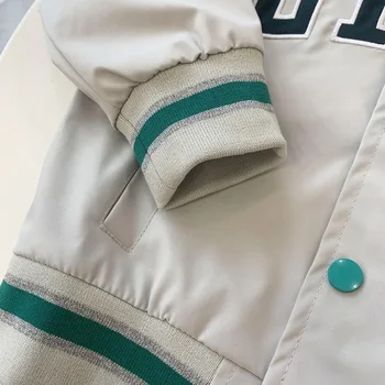 2022 Bahar Yeni Erkek Ceketler Moda V Yaka Mektup Baskılı Beyzbol Üniforma Mont 2-11 Yıl Çocuklar Kıyafet 2 renk
