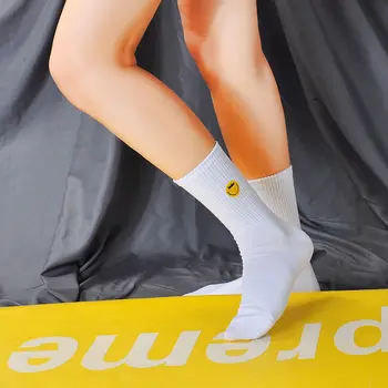 4 pairs Japonya Harajuku Karikatür Moda Kadın Çorap Sevimli Nakış Kalp Ayı Gülen Yüz Çorap Sokak Moda Hip Hop Çorap
