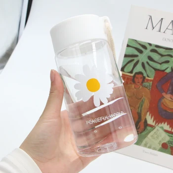 500ml Küçük Şeffaf Plastik Su Şişeleri Kızlar için Yaratıcı Buzlu İçecek Kawaii Su Şişesi ile Taşınabilir Seyahat çay bardağı