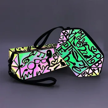 Aliwood 2022 Yeni Aydınlık Geometrik Kozmetik çantası Debriyaj Markaları Katlanır Hobos saklama çantası Kabuk Yıkama çantası Makyaj Çantası makyaj çantası