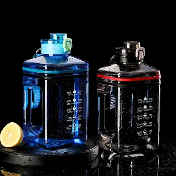 Bir galon spor su bardağı 2.2 L spor su ısıtıcısı kupası Qater Botella De Agua zaman ölçeği ile kolu kordon Copo Termico