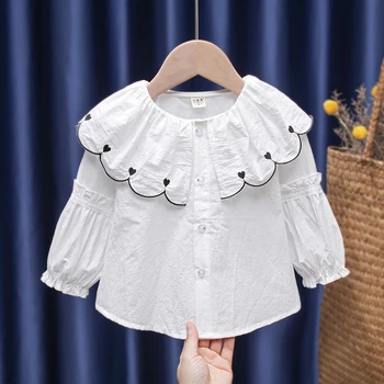 Düğmeler Ruffles Kız Gömlek Bluz Güz Giysi Dantelli Fener Kollu Pamuklu Gömlek Nakış Kalp Tatlı Toddler Parti Tee Üst