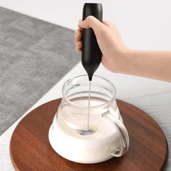 Elektrikli süt köpürtücü Köpürtücü Kahve Çikolata / Cappuccino Karıştırıcı Makinesi Mini Taşınabilir Blender içecek mikseri Elektrikli Yumurta Çırpıcı