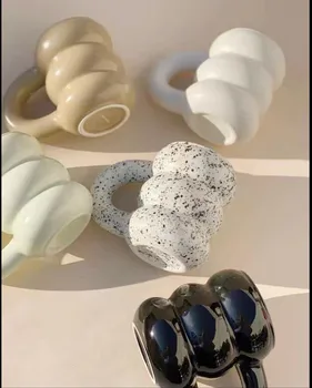 Hediye Yaratıcı Su Bardağı Seramik Kupa İskandinav Kahve Fincanları Büyük Grip Bölümü ile Renkli Seramik Büyük Suyu Kupalar