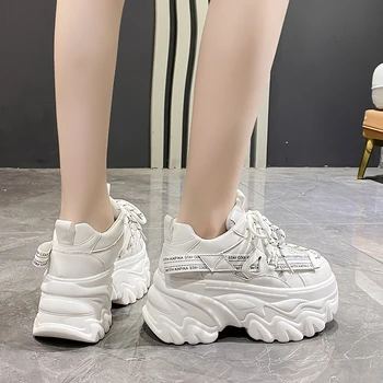 Kadın Tıknaz Platformu Sneakers 2022 Sonbahar Gizli Topuklu 8CM Nefes Örgü spor ayakkabı Kadın Kalın Alt vulkanize Ayakkabı Yeni
