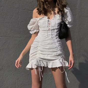 Kadın Yaz Cottagecore Elbise Zarif Kare Yaka Beyaz Dantel Bodycon Kısa Puf Kollu Hollow Nakış Seksi Mini Elbiseler