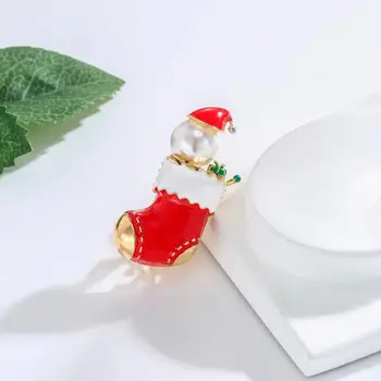 Neoglory Takı Altın Noel Çorap ve Noel Baba Broş Kadınlar Için Inci Güzel Emaye Ceket Pin Yeni Marka NOEL Hediyesi