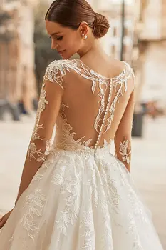 Sevgilisi Öpücük Klasik Dantel gelin elbiseleri 3/4 Kollu Prenses düğün elbisesi See-through Geri Bling Bling Kadınlar Gelin Törenlerinde