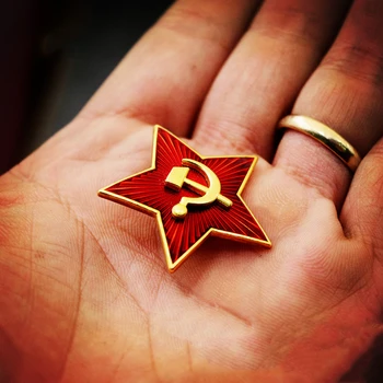 Sovyetler Birliği CCCP Kızıl Ordu Crest Rusya Küçük Kırmızı Yıldız Orak Balta 3D Pirinç Lenin Kap Rozeti Broş SSCB Madalya