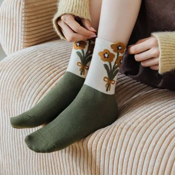 Sıcak tutmak Yün Çorap Kadın Uzun Kalın Kış Çorap Kawaii Baskı Kore Tarzı Moda Çiçekler Yumuşak Slouch Rüzgar Geçirmez bacak ısıtıcısı