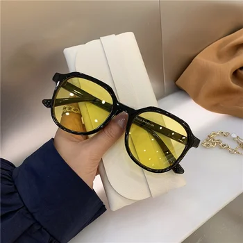 Yeni Büyük Boy Yuvarlak Çerçeve Sunglass Moda Moda Kadın Vintage Gözlük Renkli Kadın Tasarımcı Gezi Seyahat Tonları